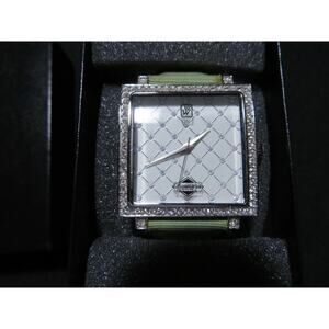 Victoria Weick of Beverly Hills Womens Wrist Watch Green Band Silver Case